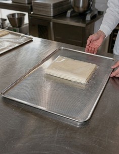 BANDEJA HORNO PLANA PERFORADA 60x40 SIN RECUBRIMIENTO 2
