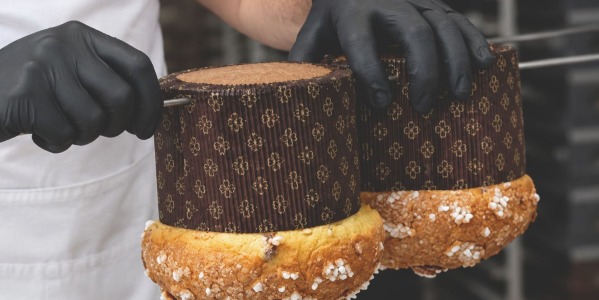 Cómo enfriar el panettone correctamente después del horneado